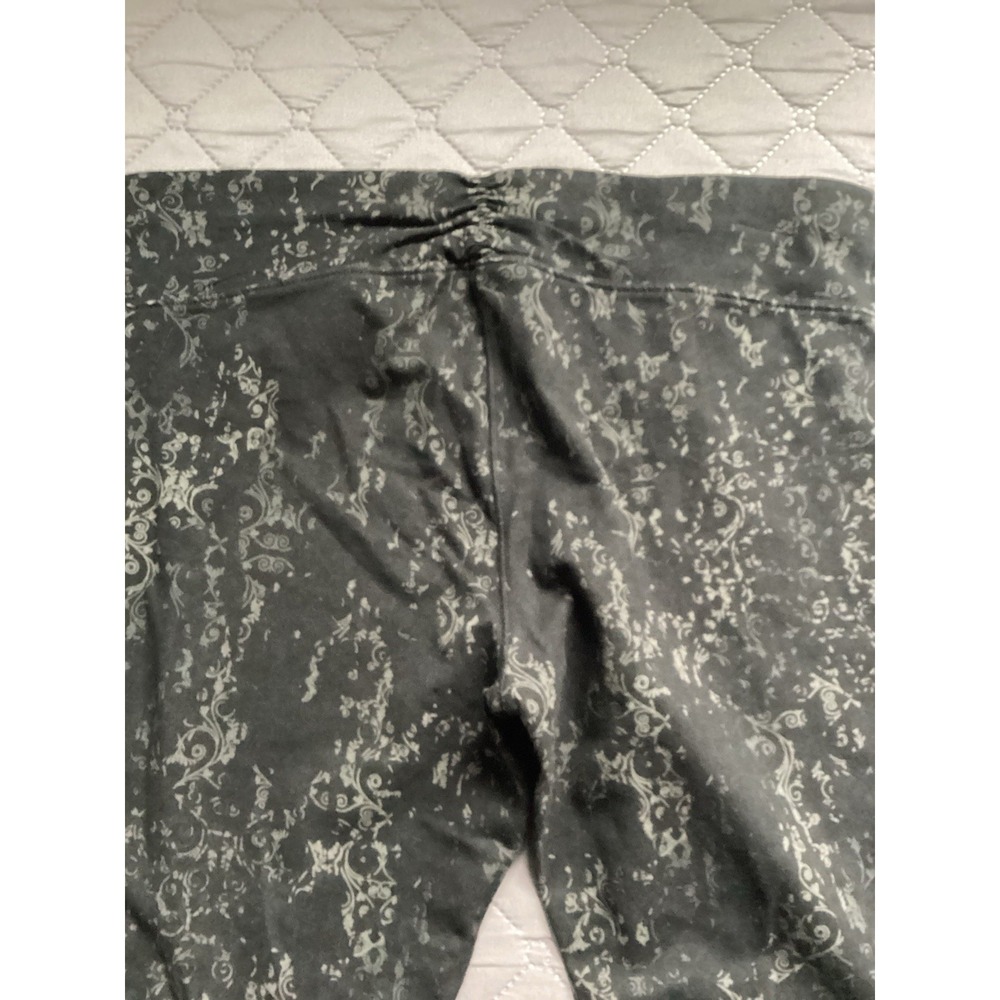 Calvin Klein Performance Women's Black Cropped Leggings - XL - Picture 6 of 9